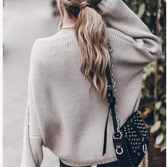 Women's Oversized Sweater - Picture 3 of 3